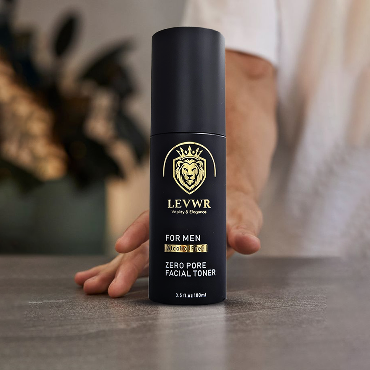 Image illustrating how to use facial toner